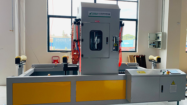 凱思型材擠出機(jī)：穩(wěn)定可靠，贏(yíng)領(lǐng)行業(yè)新風(fēng)尚