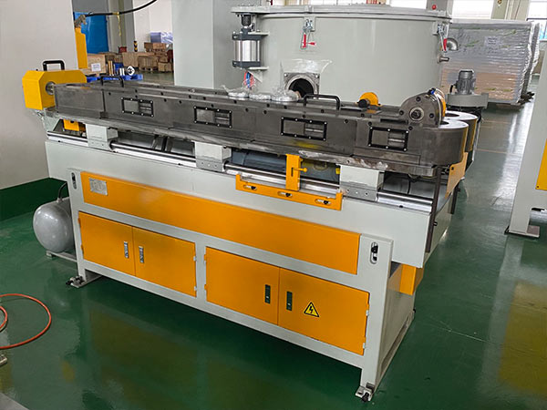 PE波紋管擠出生產(chǎn)線展示3